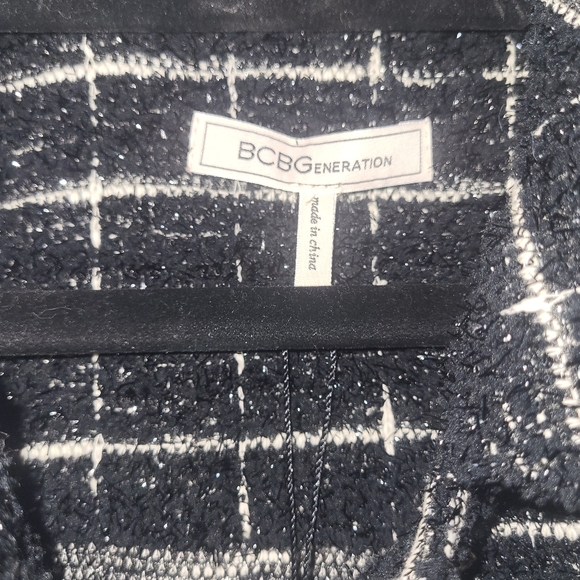 BCBG womans jacket - Picture 4 of 6